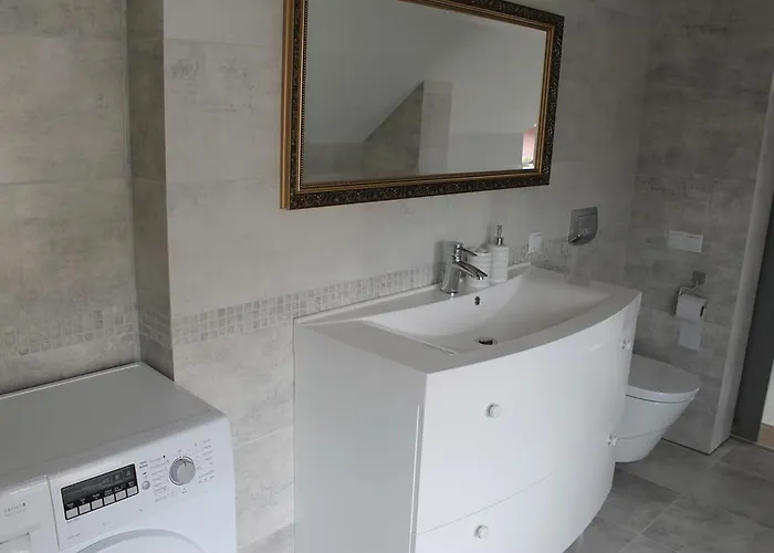 Sveciu Namai Lanko G. Klaipeda