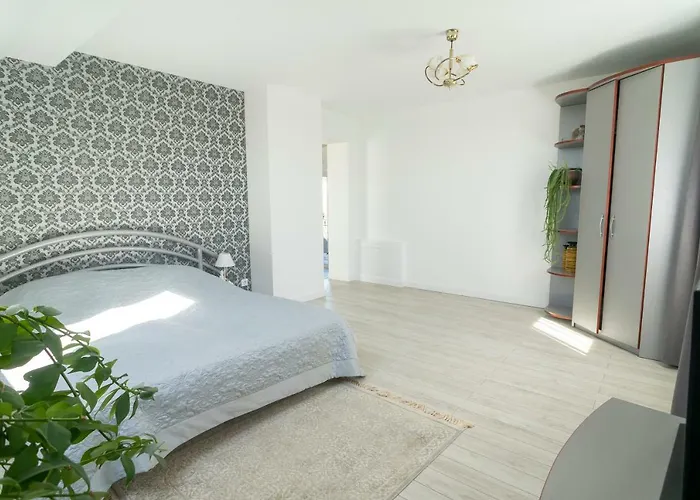 Sveciu Namai Lanko G. 4*