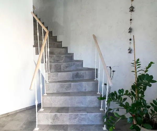 Sveciu Namai Lanko G. Klaipeda